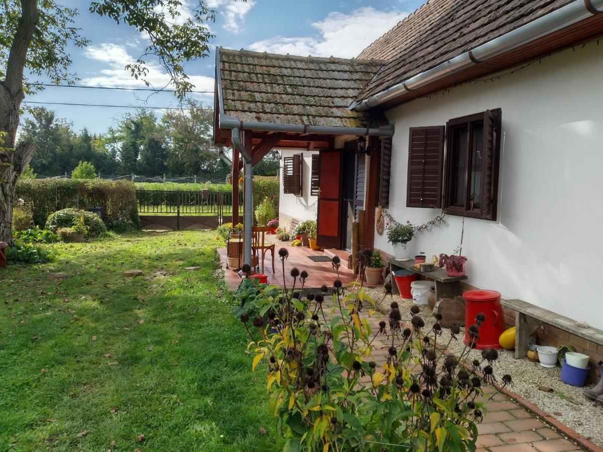 Вілла Harmat Porta Galambok Екстер'єр фото